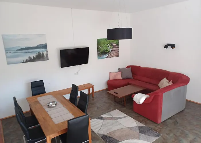 Und Im Idyllischen Vierkanthof, Gruppenurlaube *